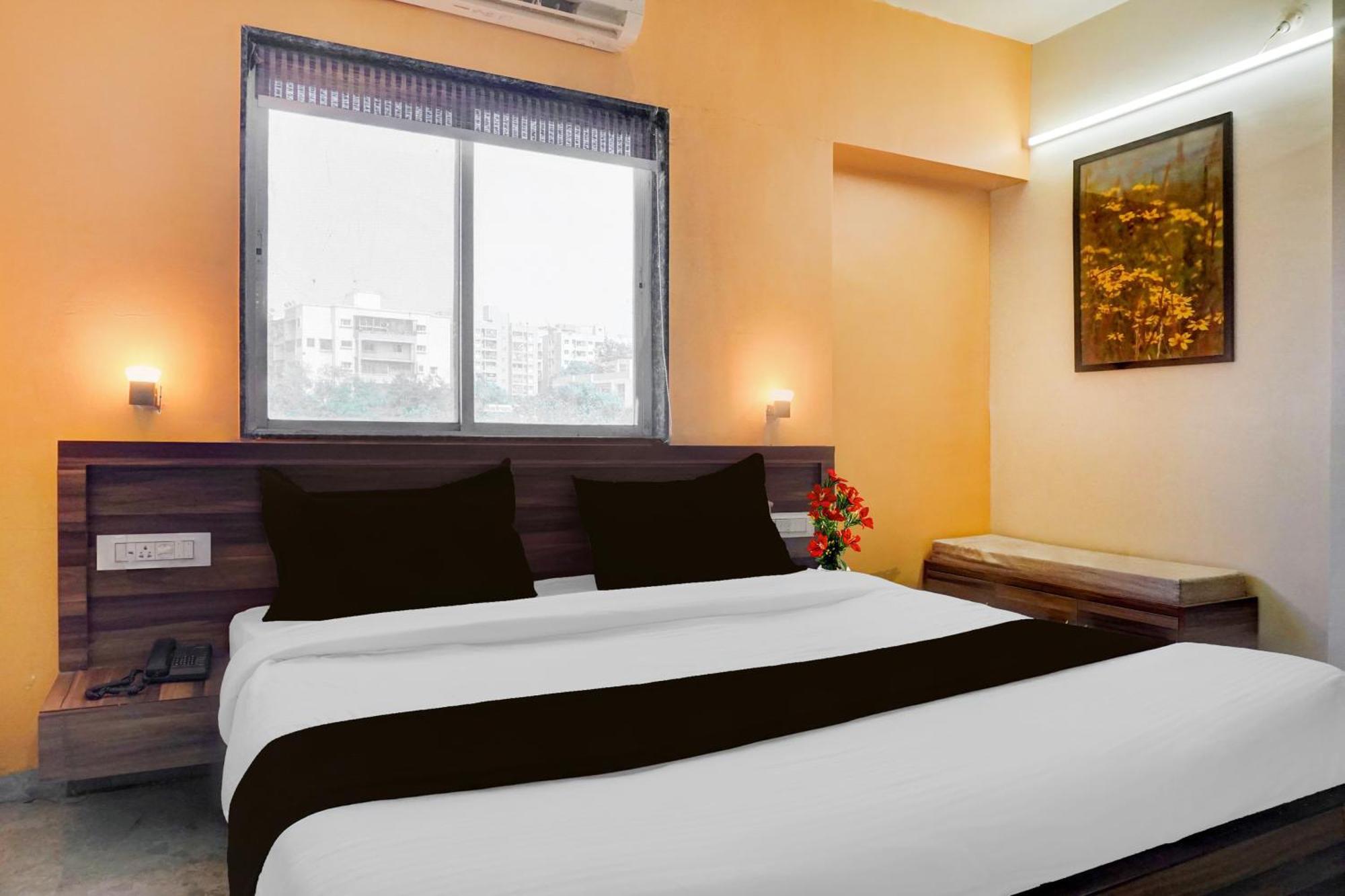 Hotel Super Townhouse Ambegaon Road Katraj Formerly White Castle *