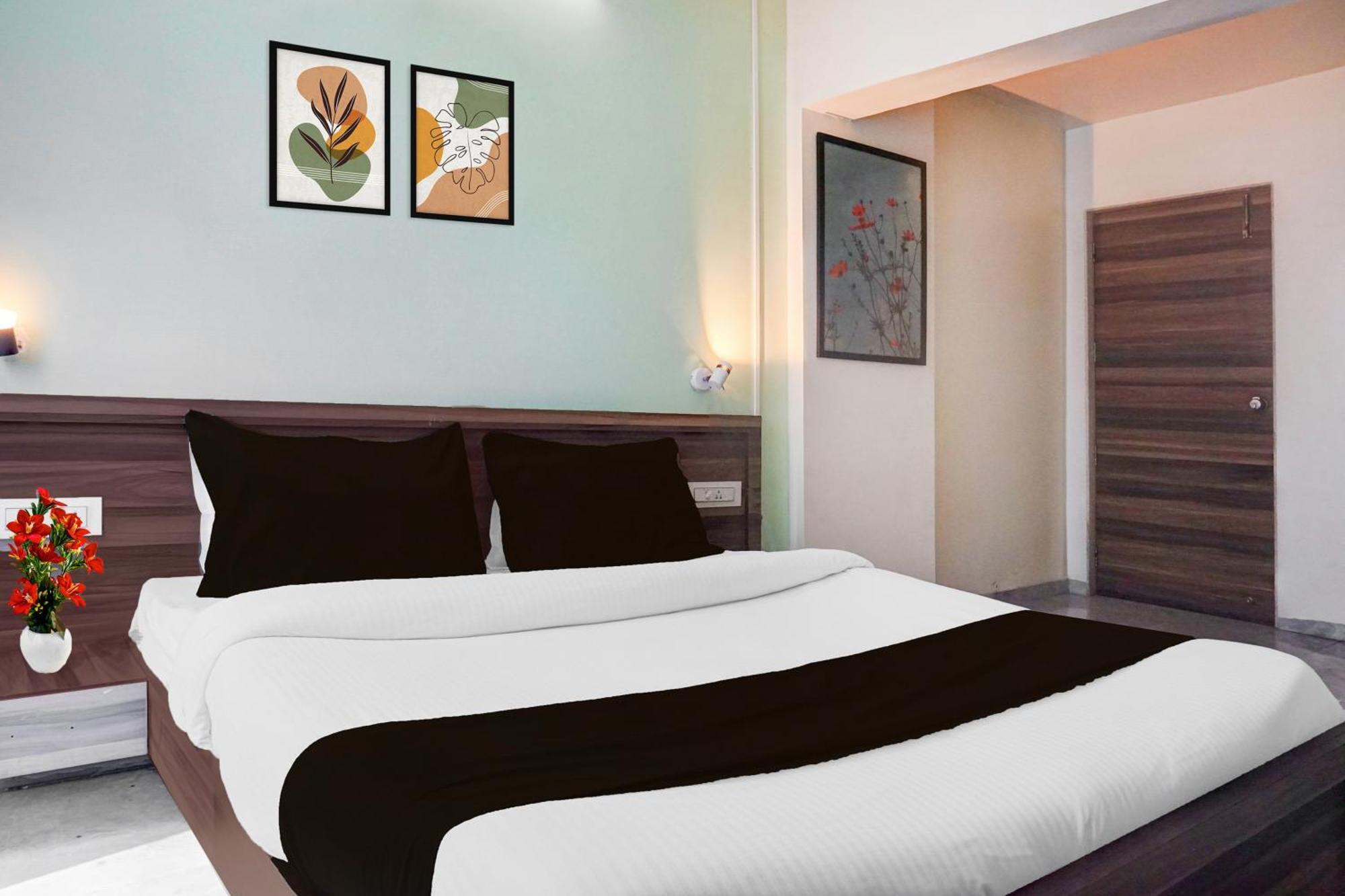 Hotel Super Townhouse Ambegaon Road Katraj Formerly White Castle *