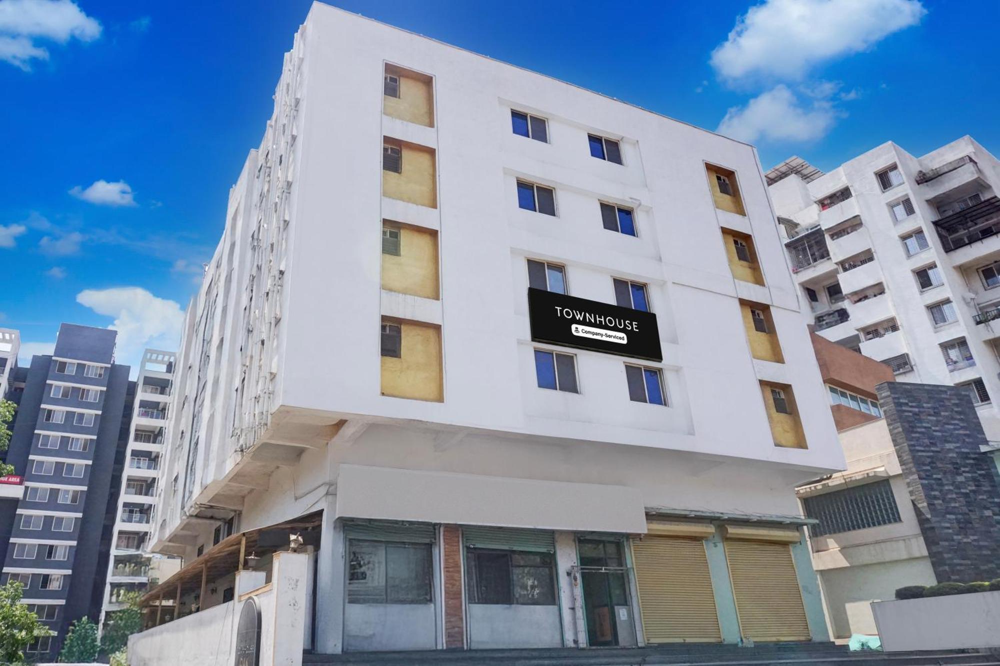 Hotel Super Townhouse Ambegaon Road Katraj Formerly White Castle Mangvadi