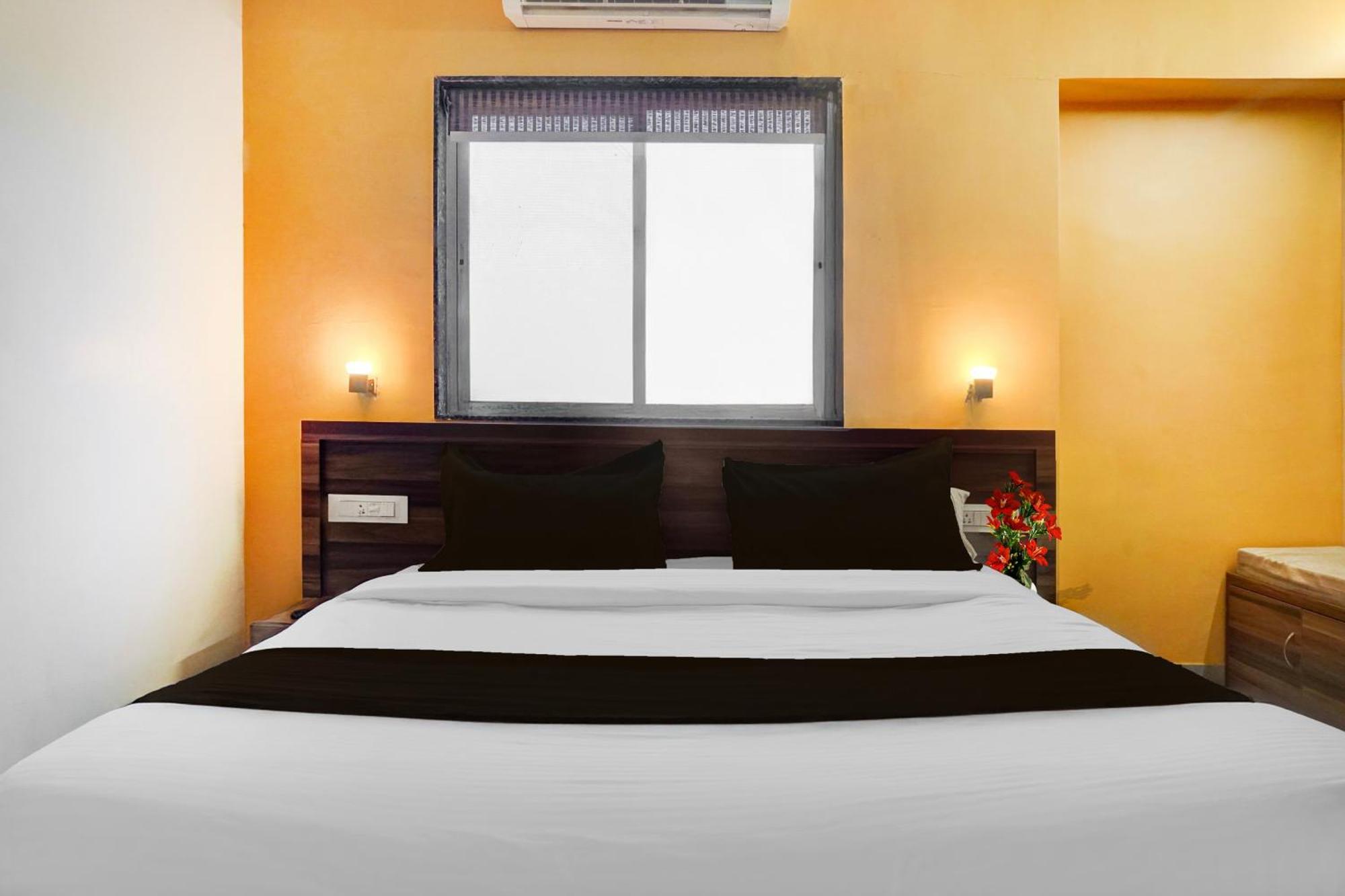 Super Townhouse Ambegaon Road Katraj Formerly White Castle Hotel