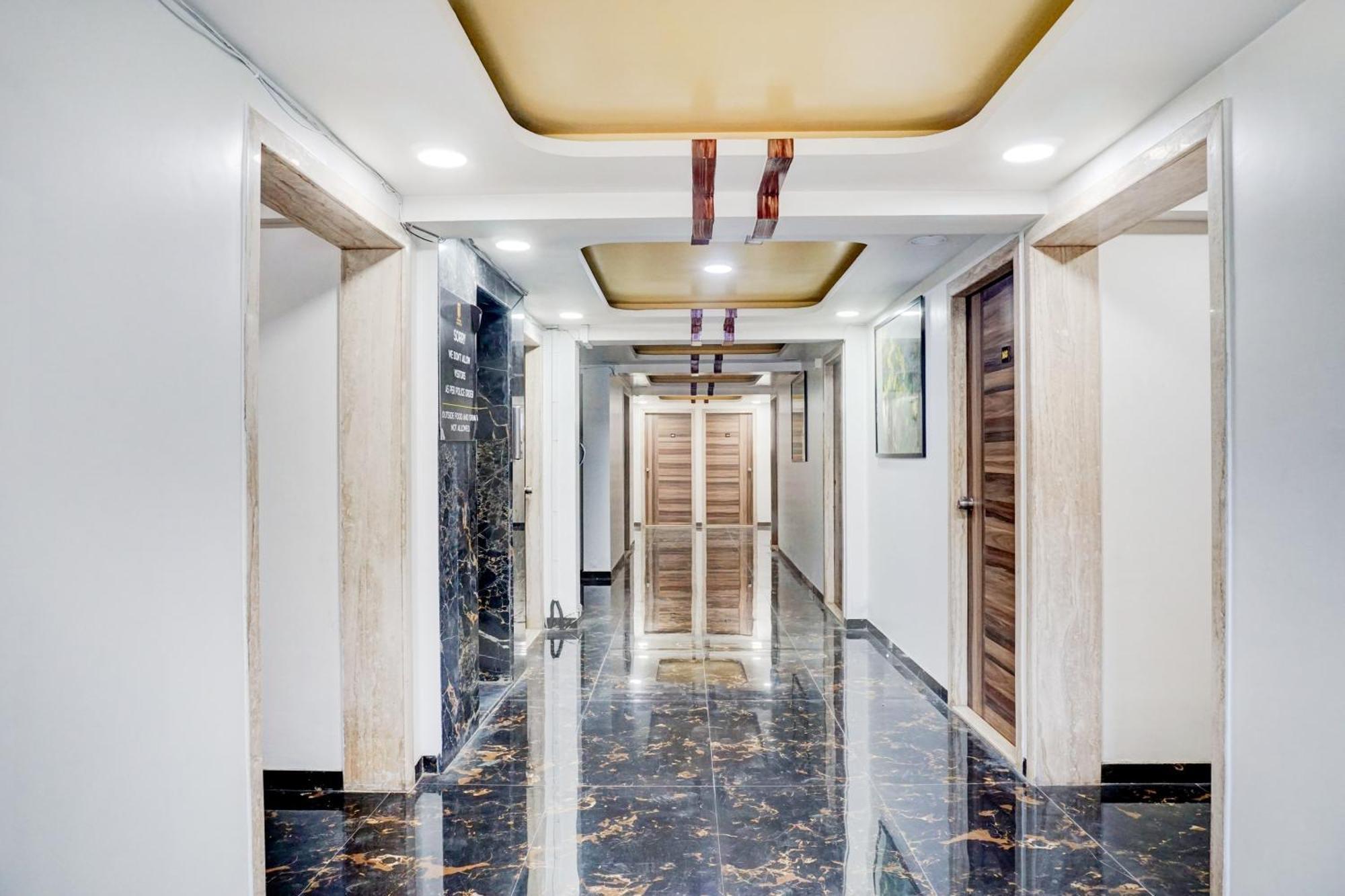 Super Townhouse Ambegaon Road Katraj Formerly White Castle Hotel
